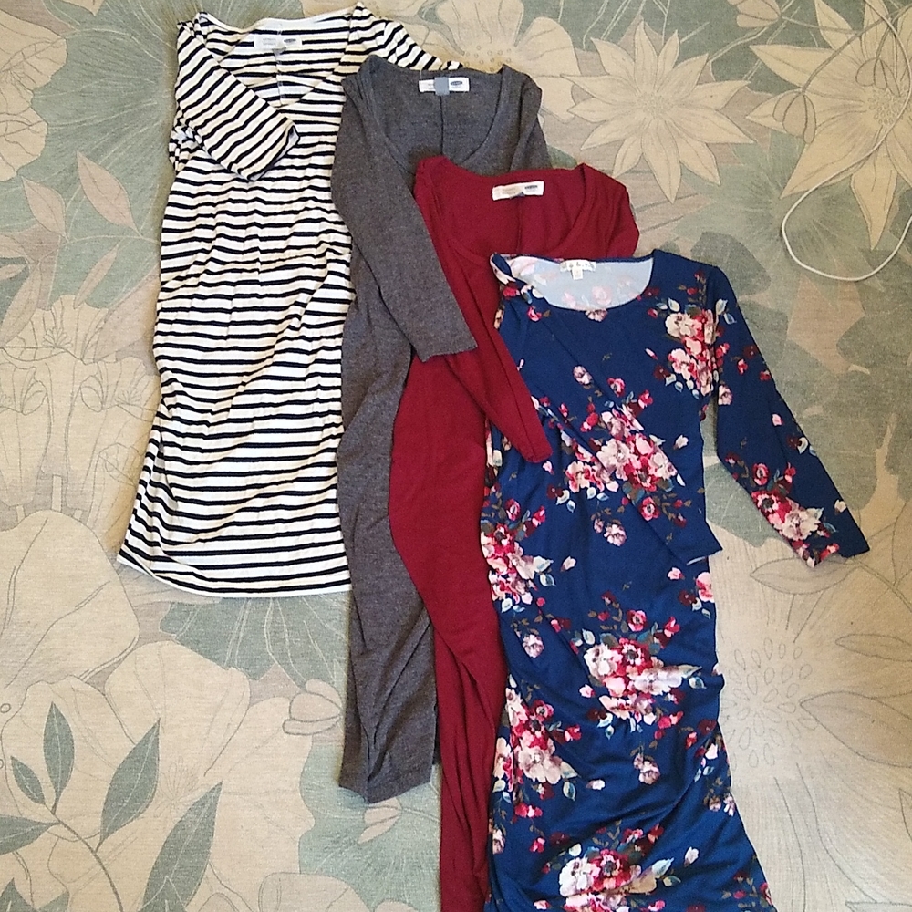 Maternity bodycon dress lot